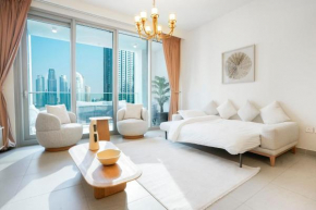 FIRST CLASS 3BR Burj Khalifa & Fountain view